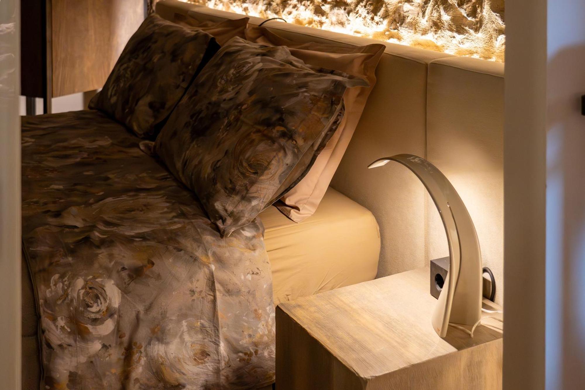 Forma Your Boutique Suite กอร์เชียโน ภายนอก รูปภาพ