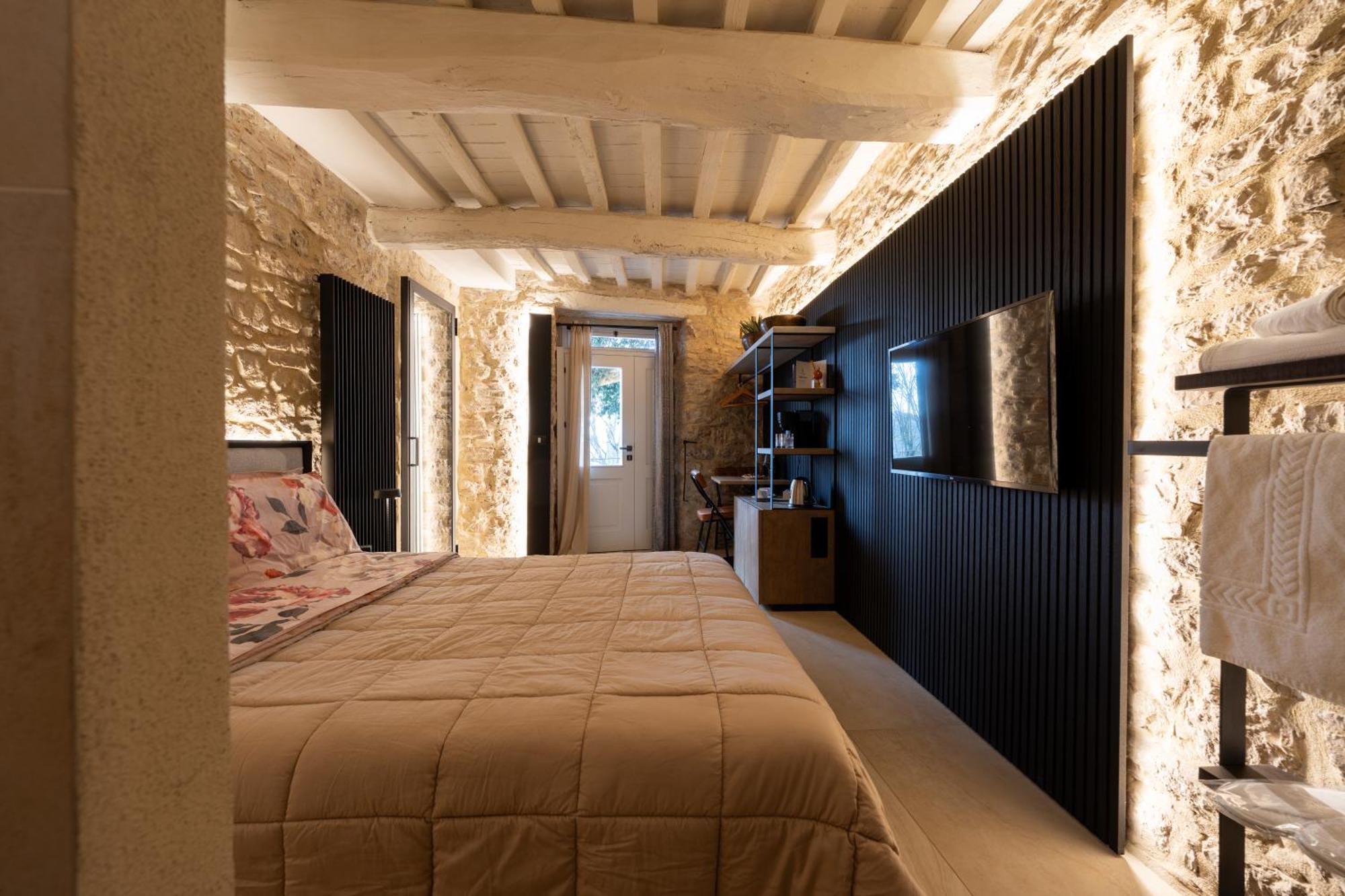 Forma Your Boutique Suite กอร์เชียโน ภายนอก รูปภาพ